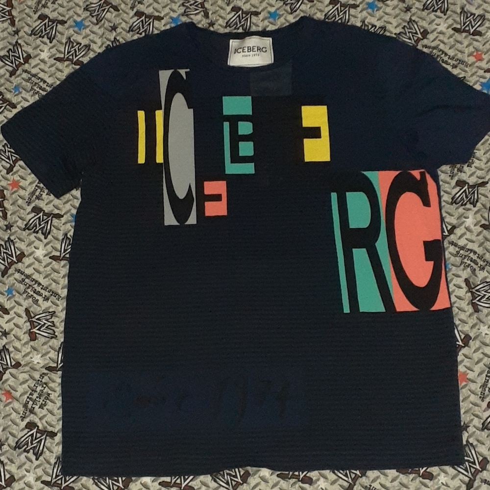 Iceberg History Spellout Shirt Tee
